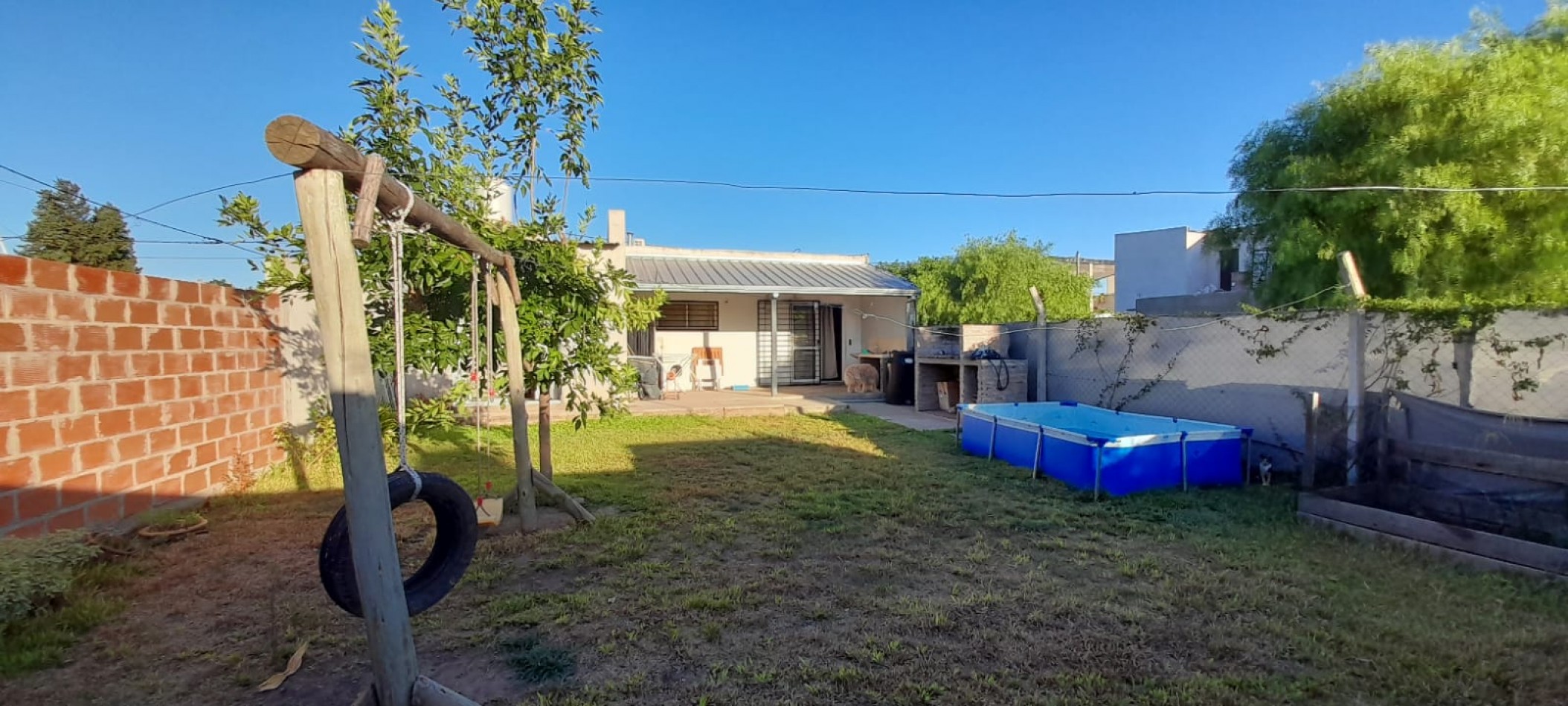 Casa de 3 habitaciones en VENTA Barrio Los Cedros
