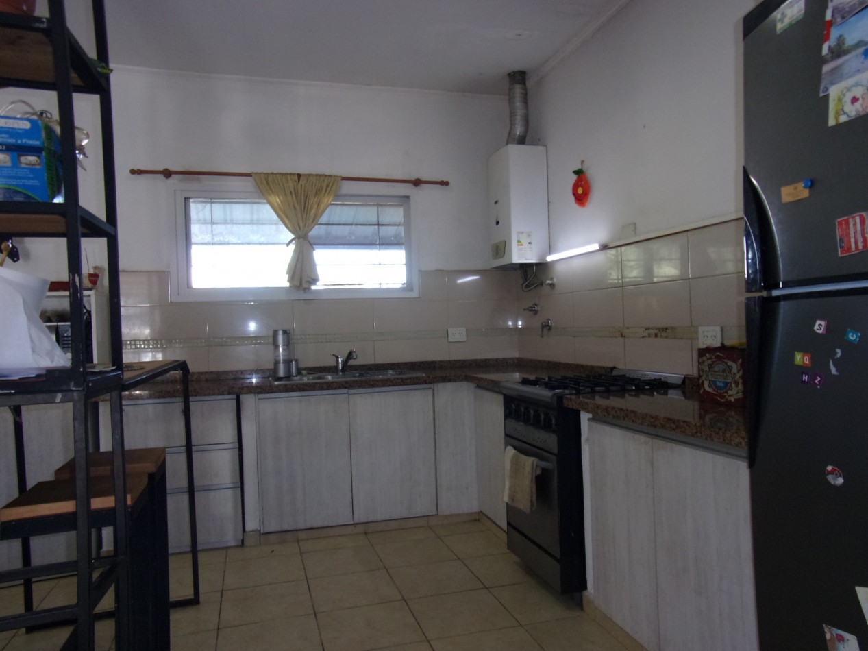 Casa de 3 habitaciones en VENTA Barrio Los Cedros
