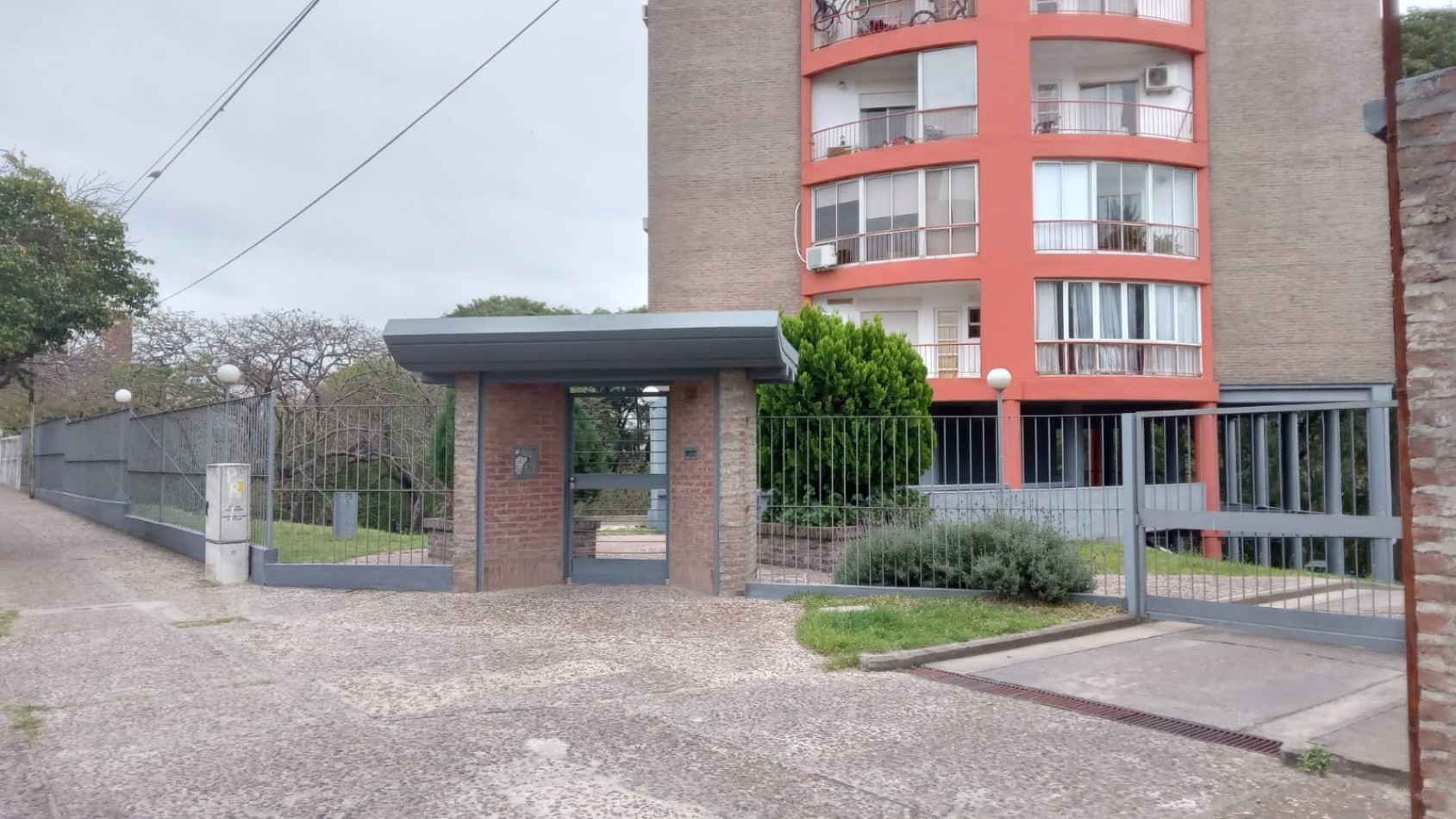 Departamento de 2 habitaciones en VENTA zona Parque