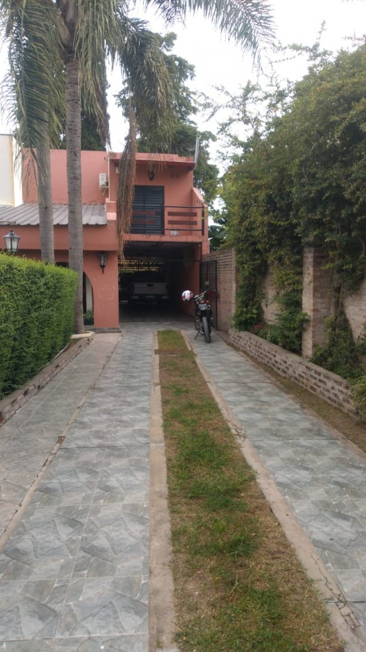Casa en VENTA de 3 habitaciones zona Toma