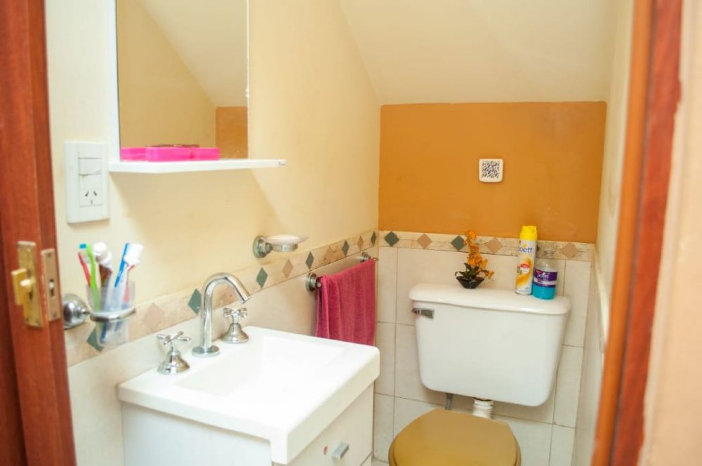VENTA casa 3 PLANTAS en ZONA CENTRO