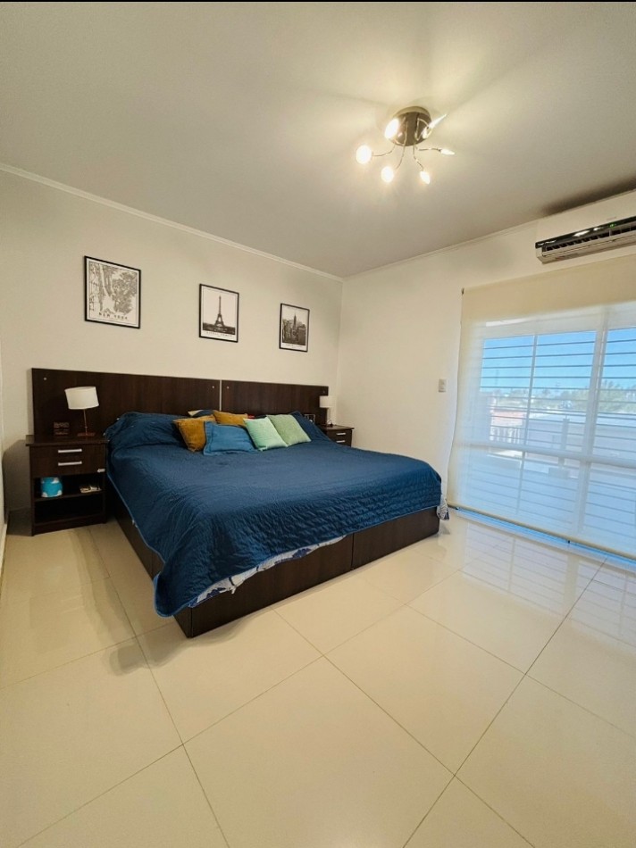Casa de 3 habitaciones en VENTA zona aeropuerto.