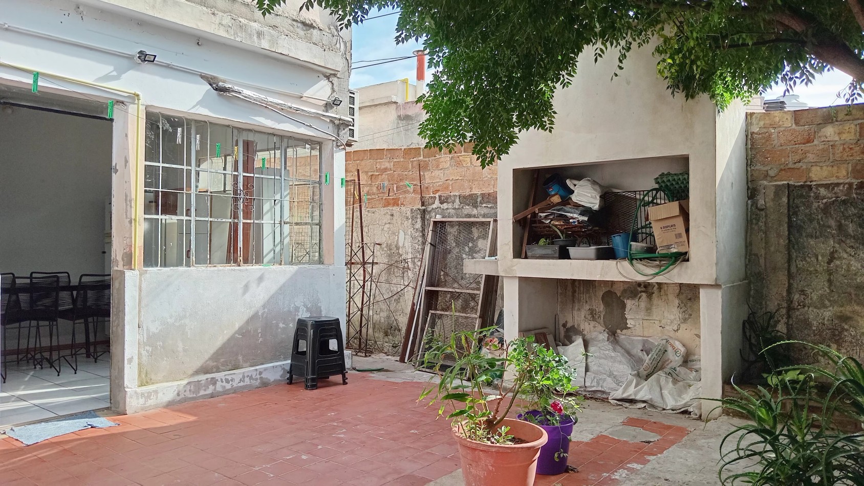Casa + departamento en VENTA zona 5 esquinas