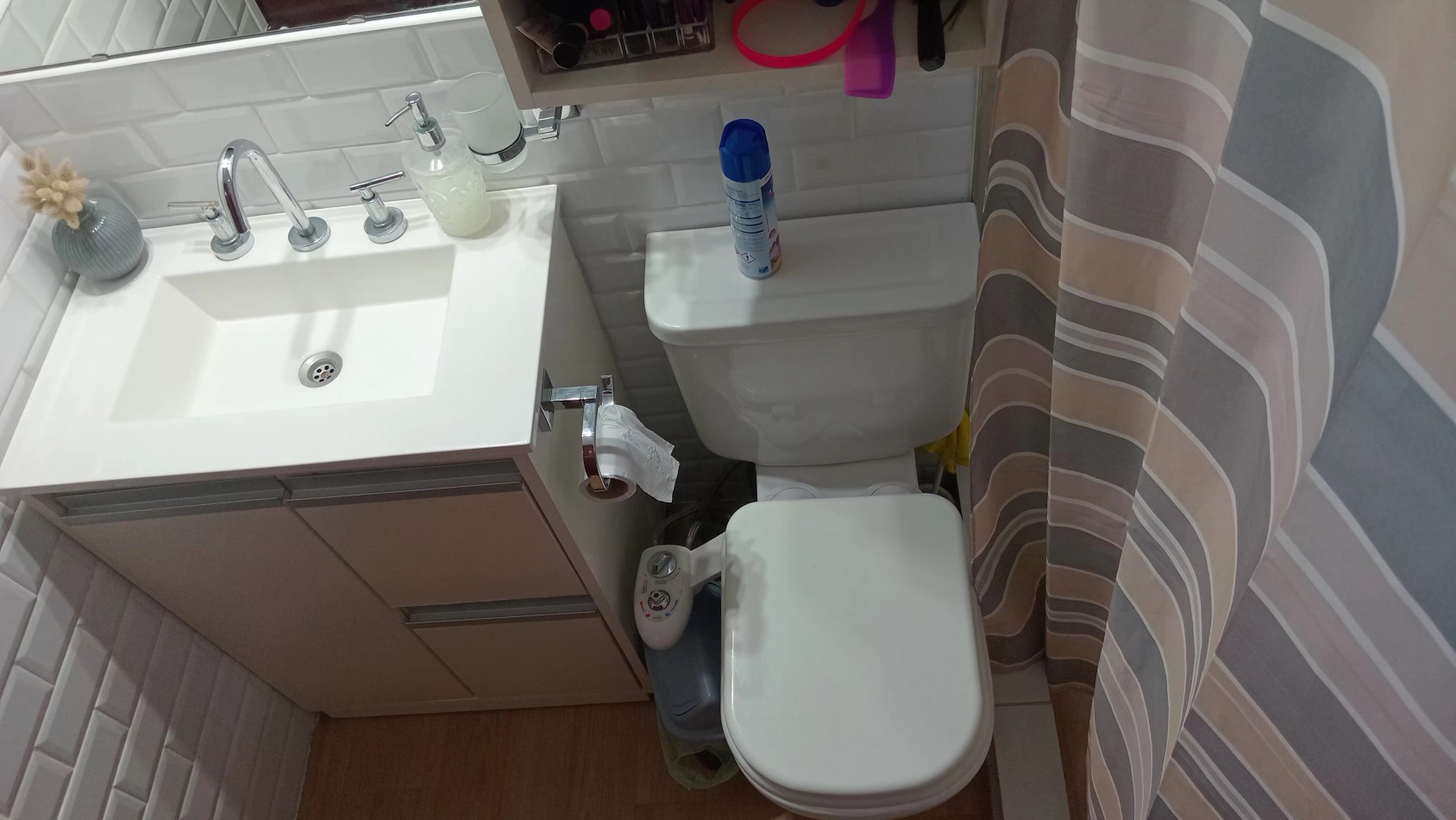 Casa tipo cabaña en VENTA zona Solvencia San Benito