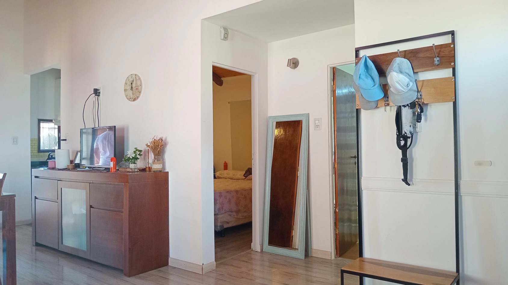 Casa tipo cabaña en VENTA zona Solvencia San Benito