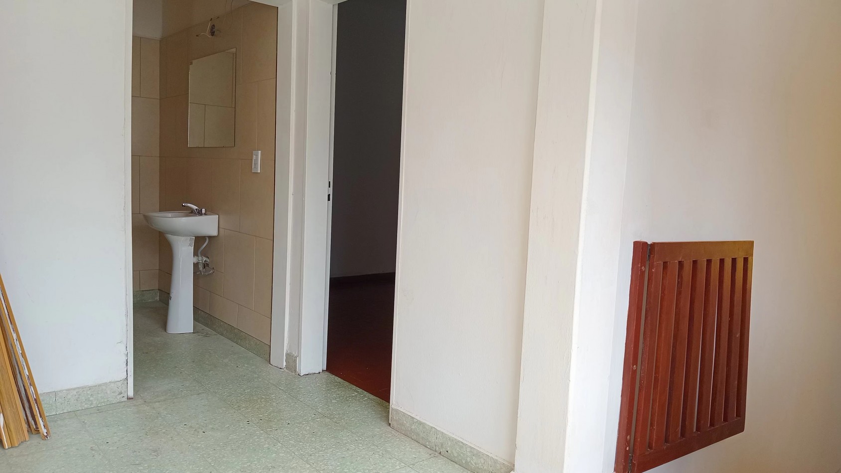 Casa de 4 habitaciones en VENTA sobre calle Ramirez