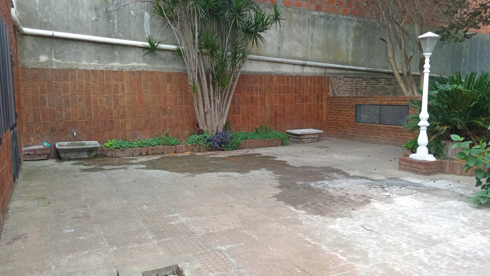 Casa de 4 habitaciones en VENTA sobre calle Ramirez