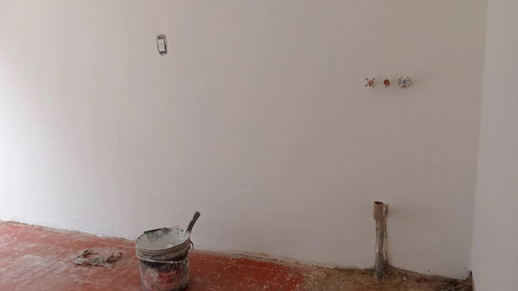 Casa de 4 habitaciones en VENTA sobre calle Ramirez