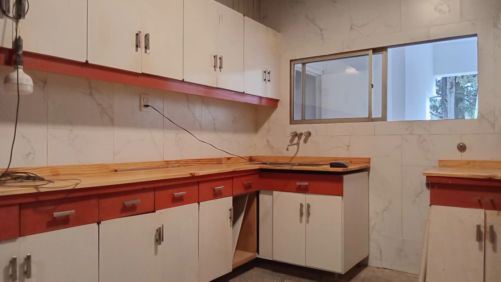 Casa de 4 habitaciones en VENTA sobre calle Ramirez