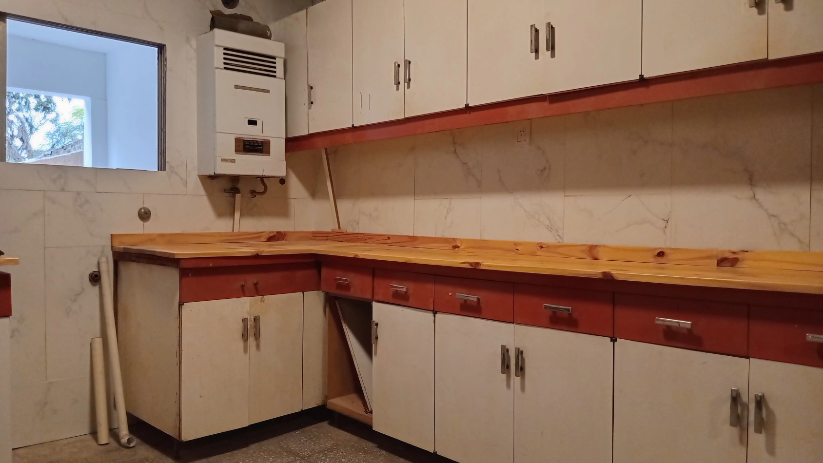 Casa de 4 habitaciones en VENTA sobre calle Ramirez