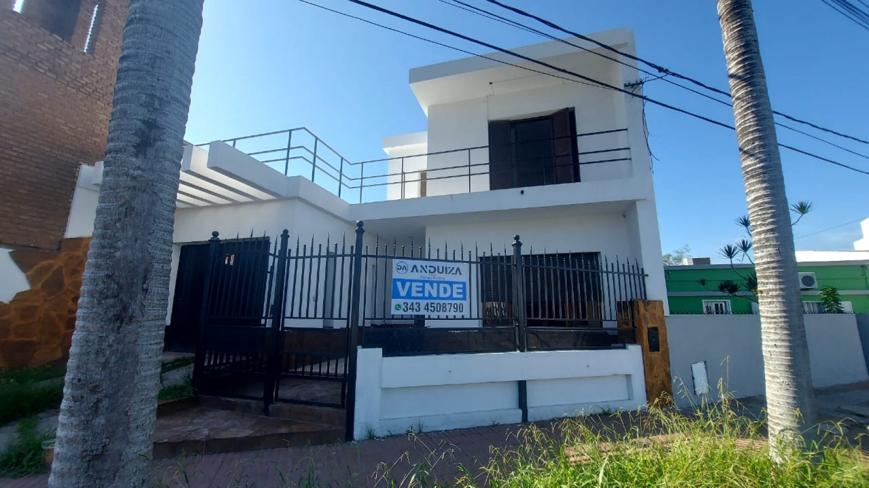 Casa de 4 habitaciones en VENTA sobre calle Ramirez