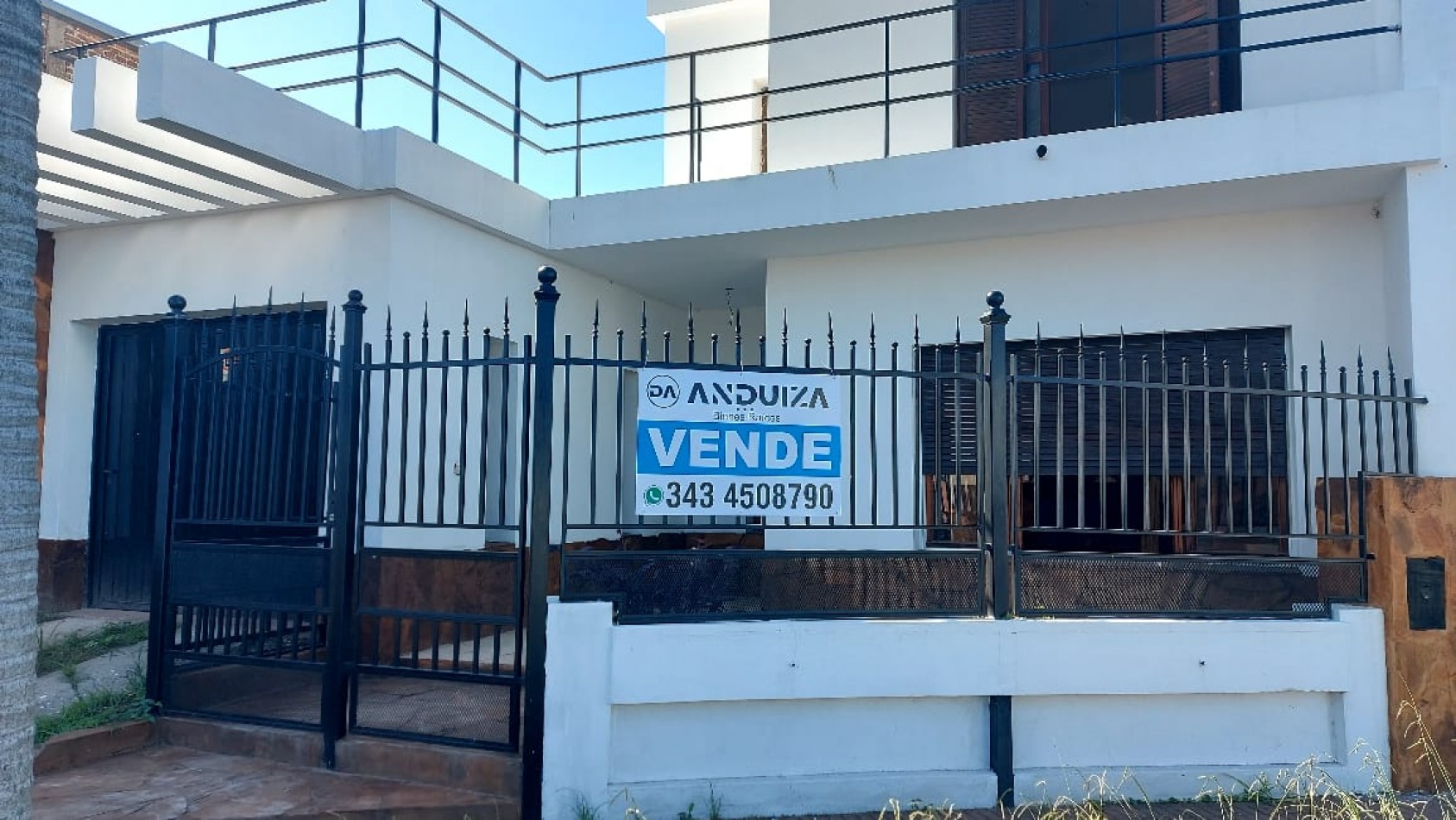 Casa de 4 habitaciones en VENTA sobre calle Ramirez