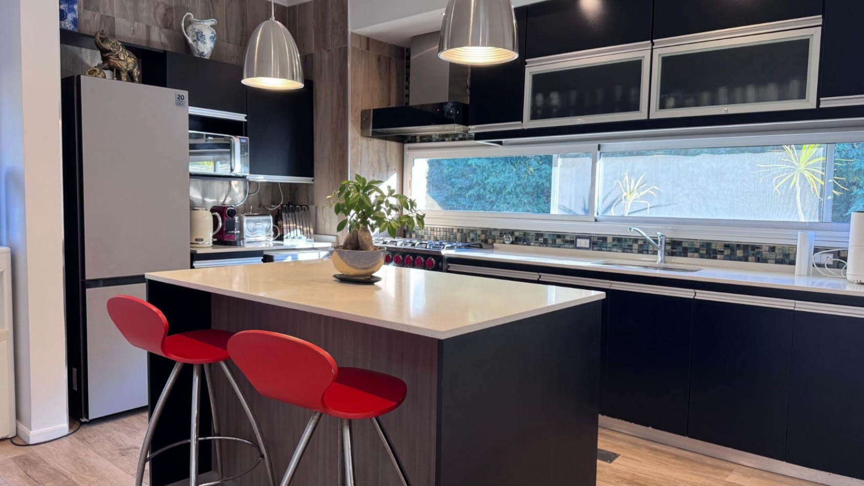 Exclusiva casa en ALQUILER Barrio Puerto Urquiza