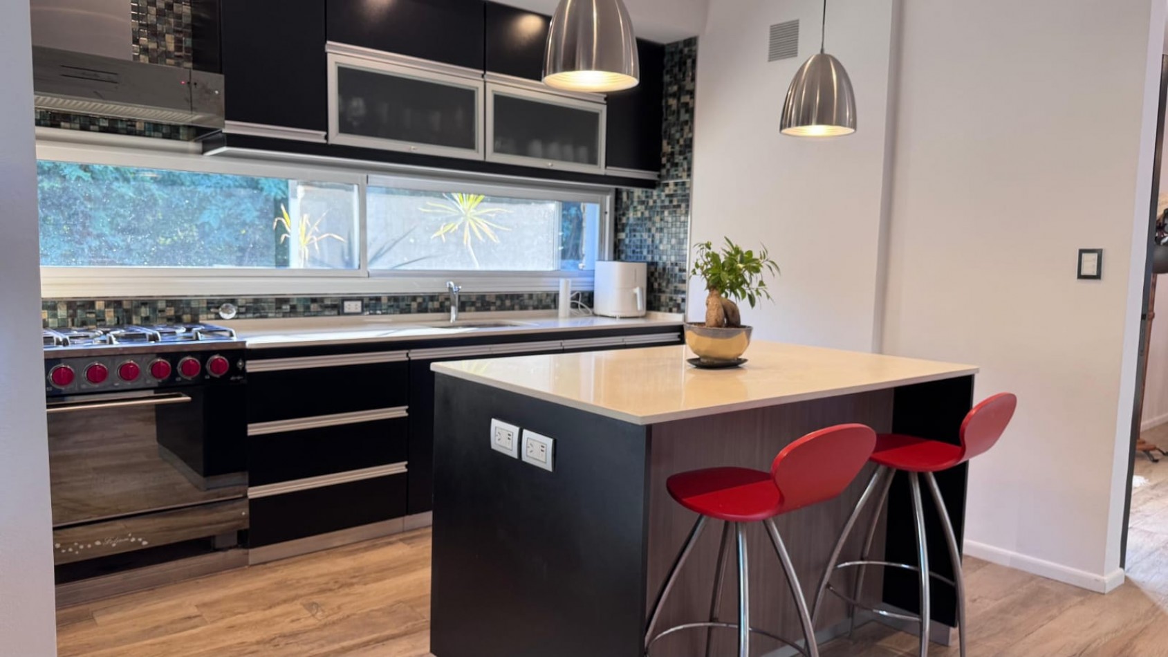 Exclusiva casa en ALQUILER Barrio Puerto Urquiza