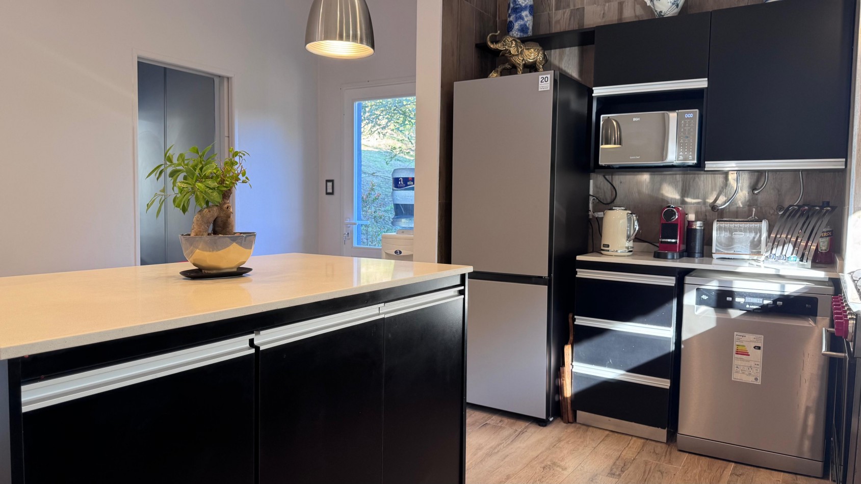 Exclusiva casa en ALQUILER Barrio Puerto Urquiza