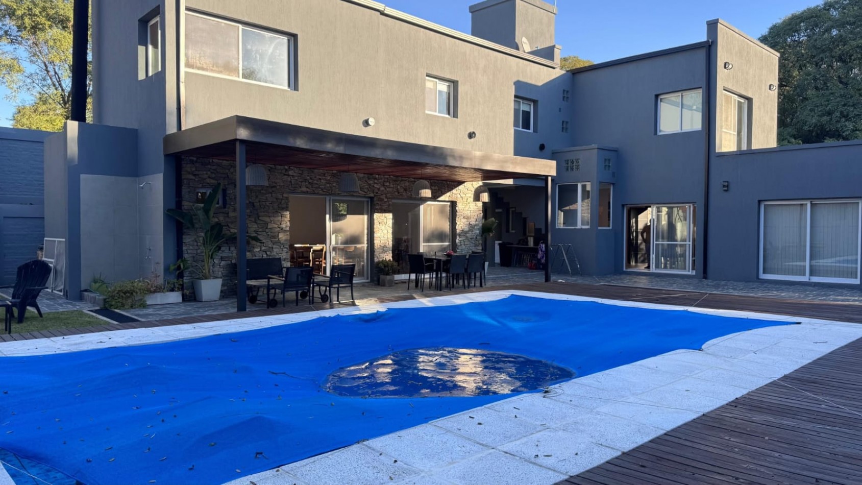 Exclusiva casa en ALQUILER Barrio Puerto Urquiza