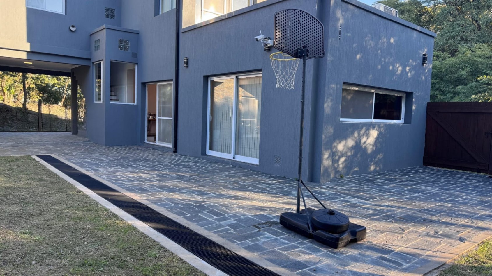 Exclusiva casa en ALQUILER Barrio Puerto Urquiza