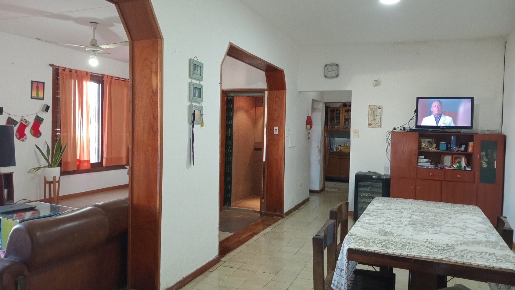 Casa en VENTA de 3 habitaciones con ascensor Parana E.R.