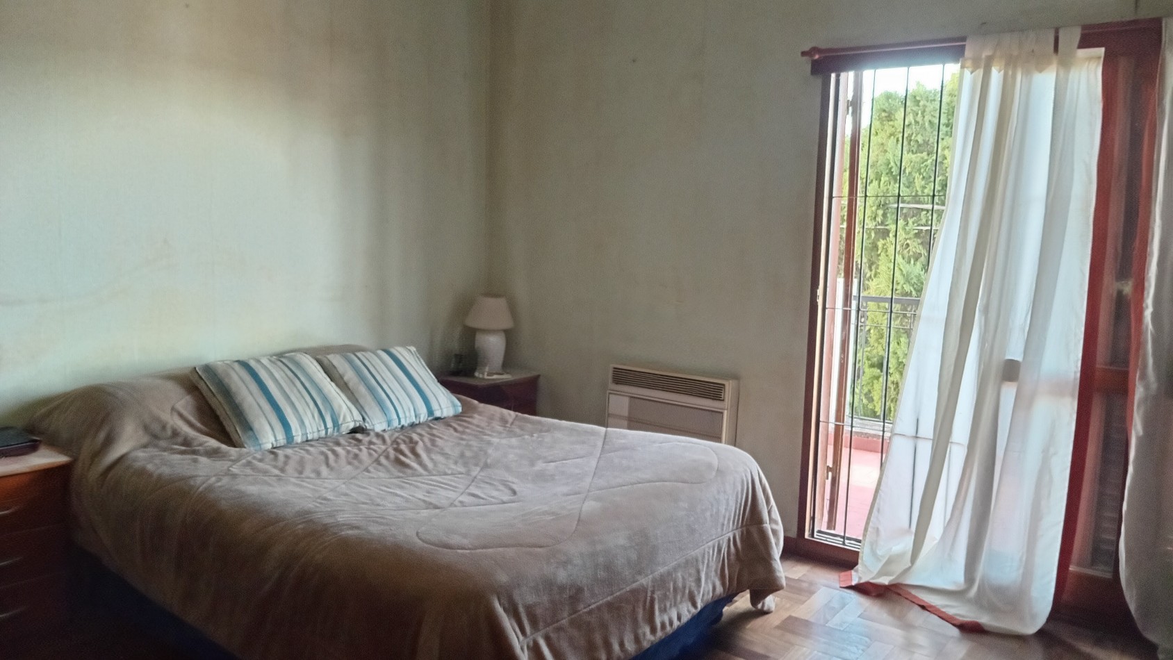 Casa en VENTA de 3 habitaciones con ascensor Parana E.R.