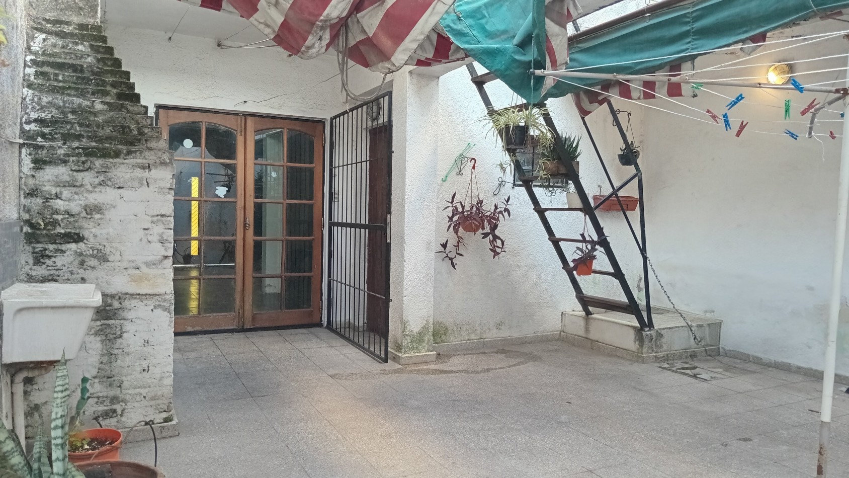 Casa en VENTA de 3 habitaciones con ascensor Parana E.R.