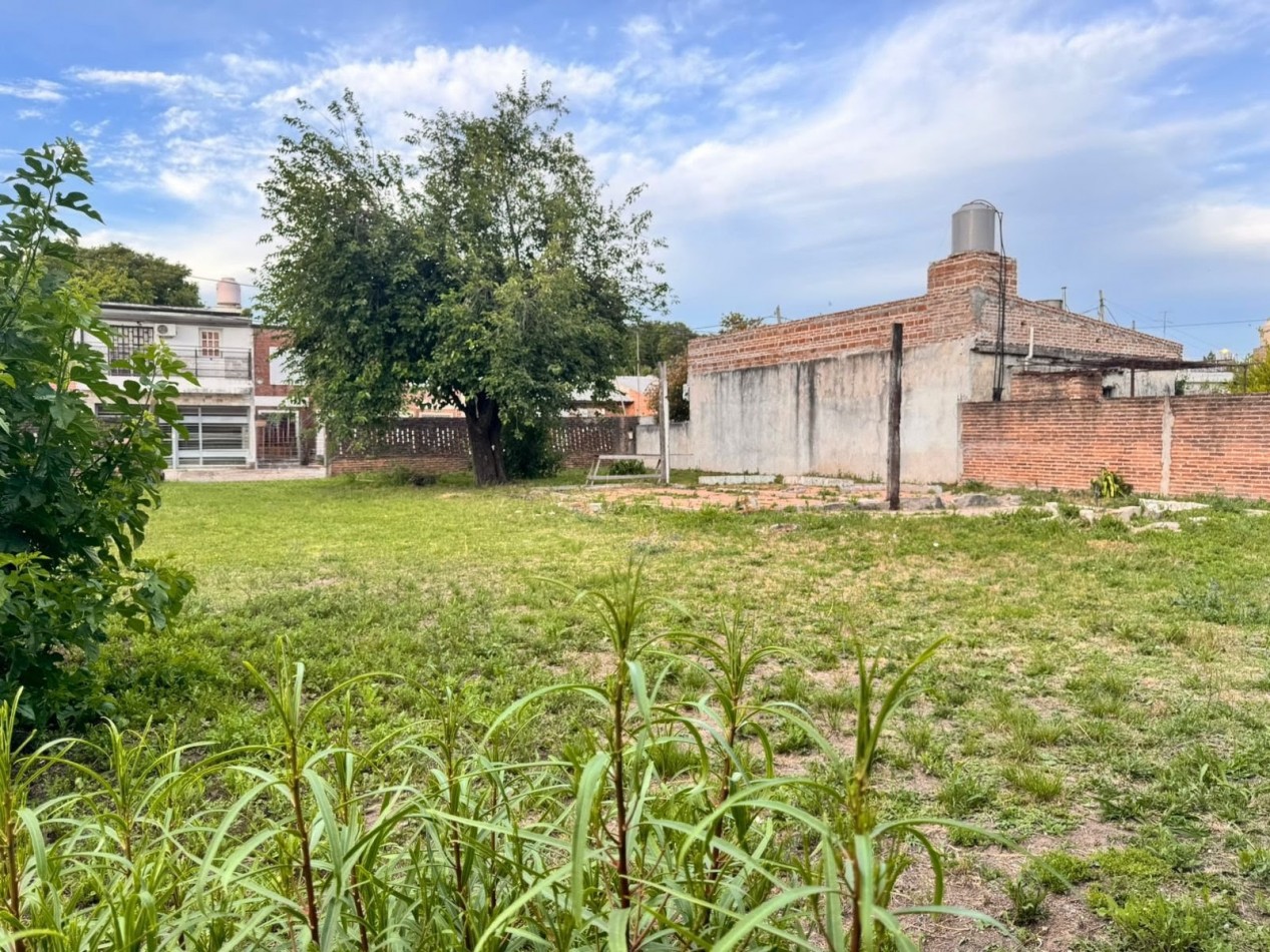 Galpon en VENTA zona Artigas y Provincias Unidas 