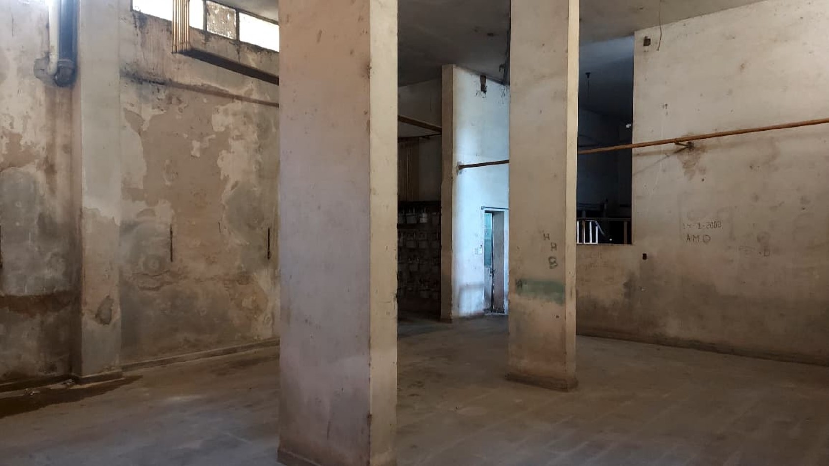 Deposito en ALQUILER excelente ubicacion