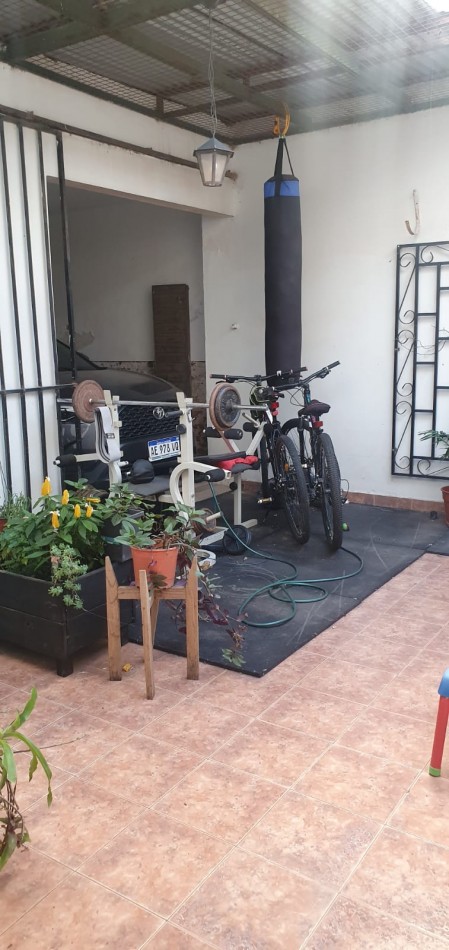 Casa en VENTA zona ENERSA