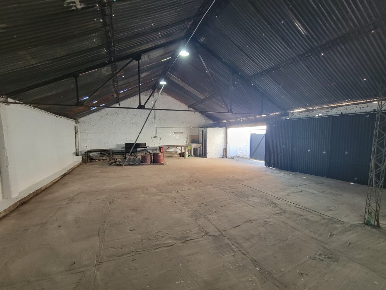 Dos galpones en VENTA zona comercial ALMAFUERTE