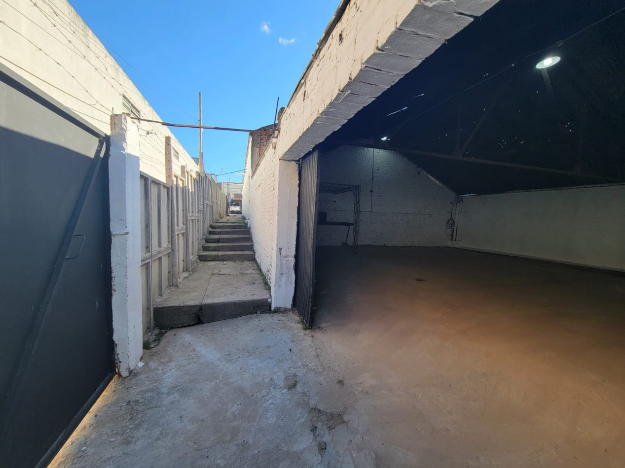 Dos galpones en VENTA zona comercial ALMAFUERTE