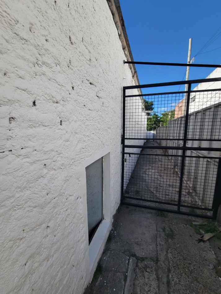 Dos galpones en VENTA zona comercial ALMAFUERTE