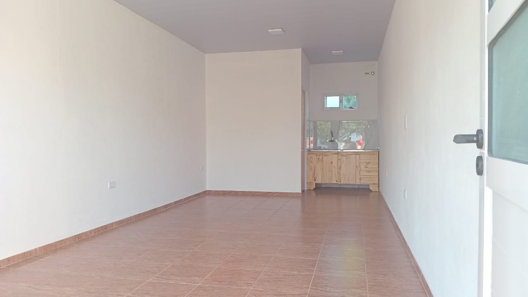 Local en ALQUILER Parana E.R